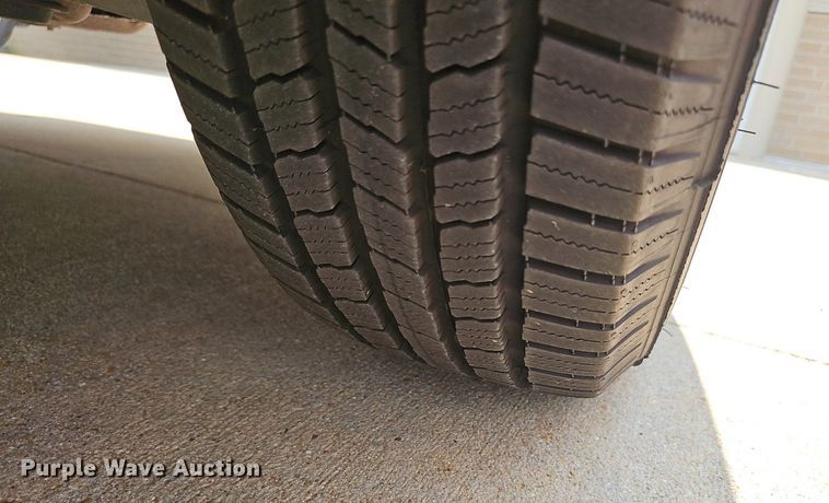 image for item EJ5773 2011 Ford  Escape SUV