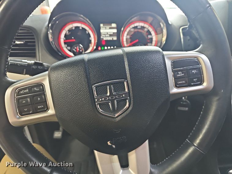 image for item EJ5774 2017 Dodge Grand Caravan van