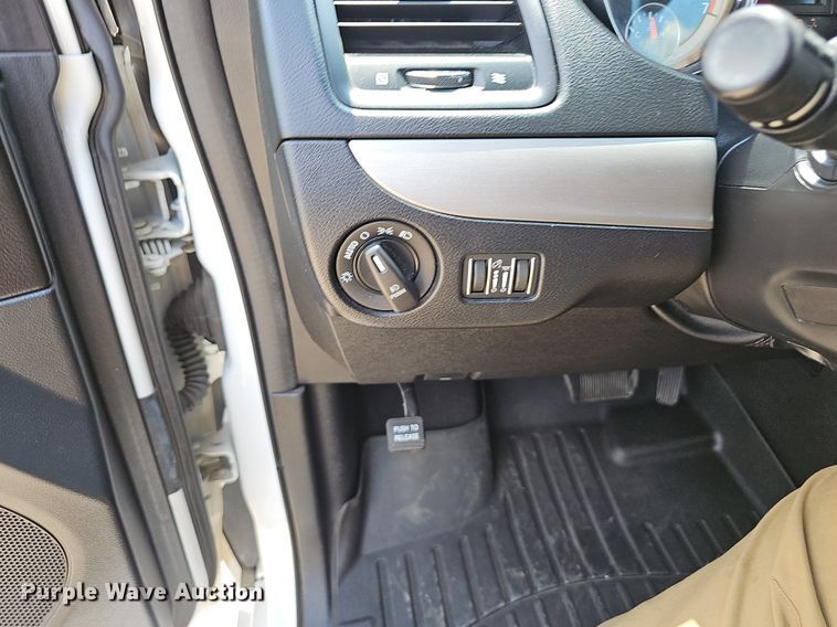 image for item EJ5774 2017 Dodge Grand Caravan van