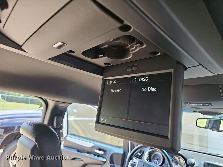 image for item EJ5774 2017 Dodge Grand Caravan van