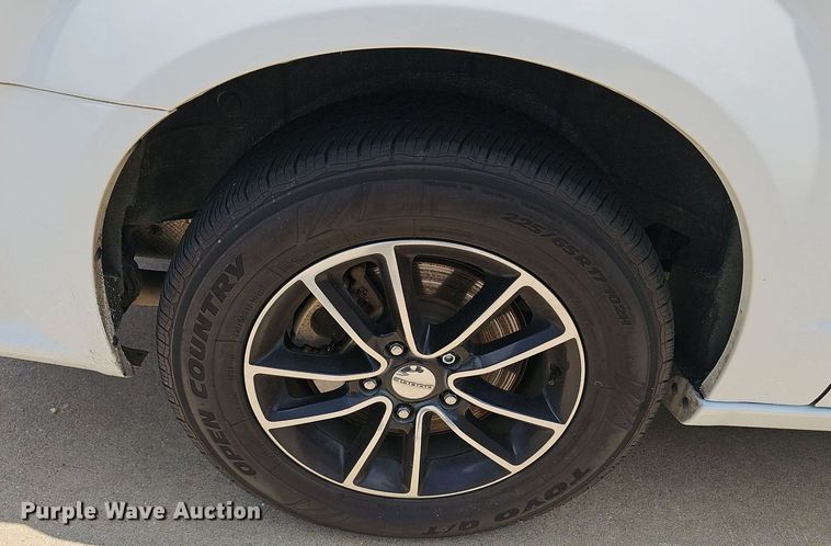 image for item EJ5774 2017 Dodge Grand Caravan van