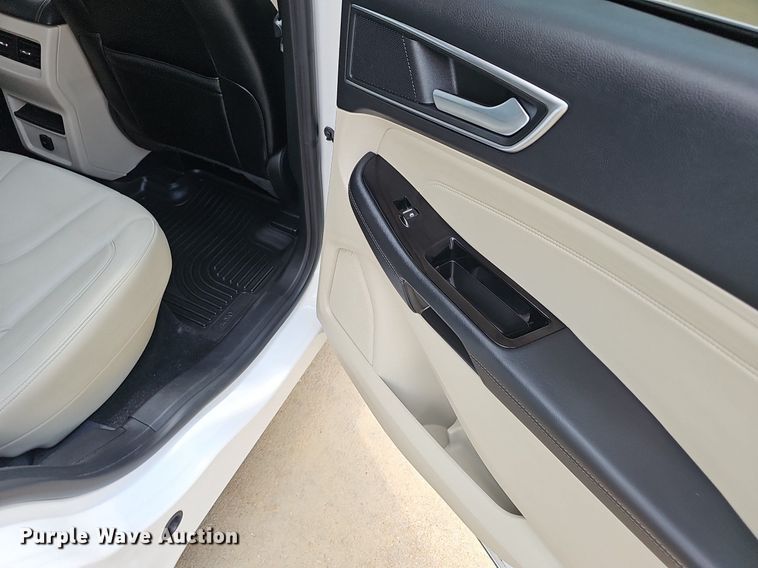 image for item EJ5775 2017 Ford  Edge Titanium SUV