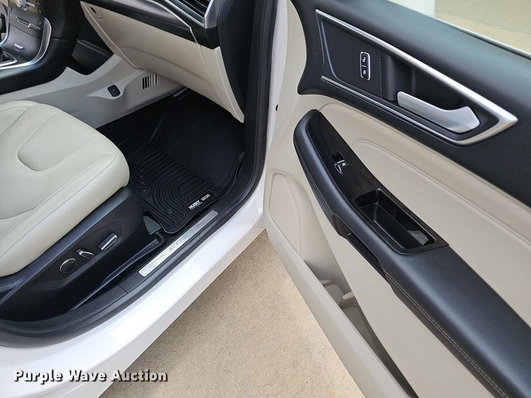 image for item EJ5775 2017 Ford  Edge Titanium SUV