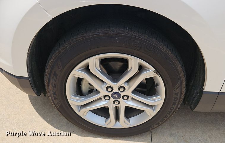 image for item EJ5775 2017 Ford  Edge Titanium SUV