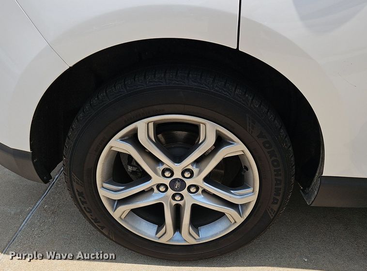 image for item EJ5775 2017 Ford  Edge Titanium SUV