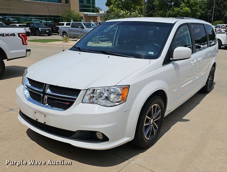 image for item EJ5776 2017 Dodge  Grand Caravan SXT van