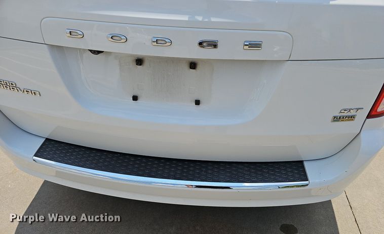 image for item EJ5776 2017 Dodge  Grand Caravan SXT van