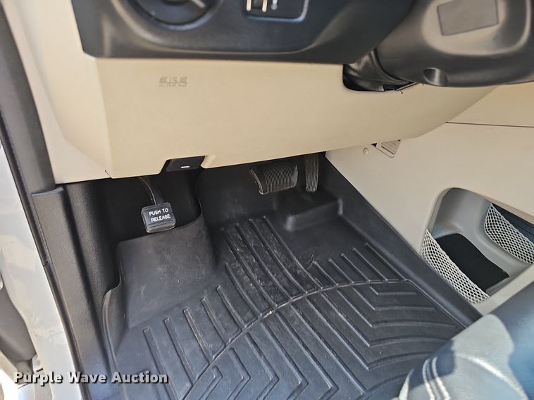 image for item EJ5776 2017 Dodge  Grand Caravan SXT van