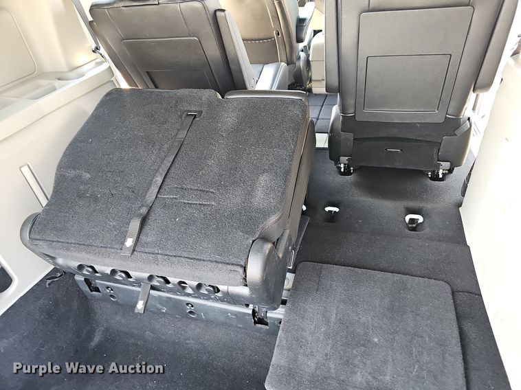 image for item EJ5776 2017 Dodge  Grand Caravan SXT van