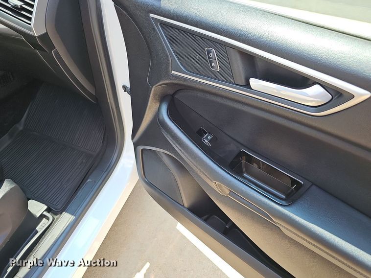 image for item EJ5777 2017 Ford Edge SEL SUV