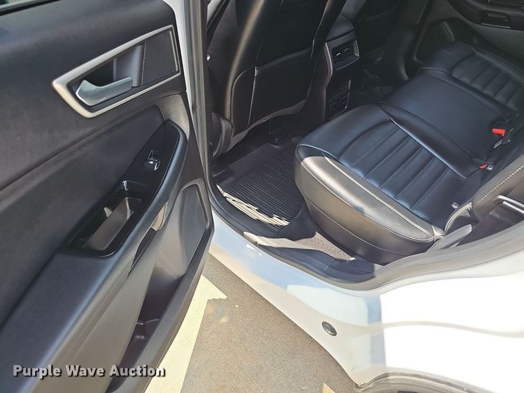 image for item EJ5777 2017 Ford Edge SEL SUV