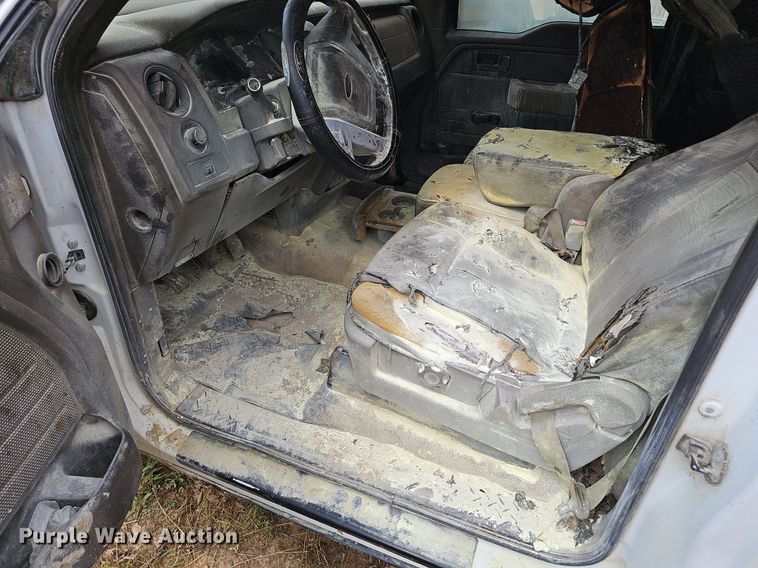 image for item EJ5793 2009 Ford F15 pickup truck