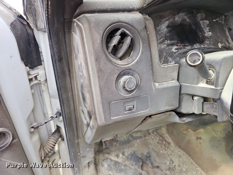 image for item EJ5793 2009 Ford F15 pickup truck