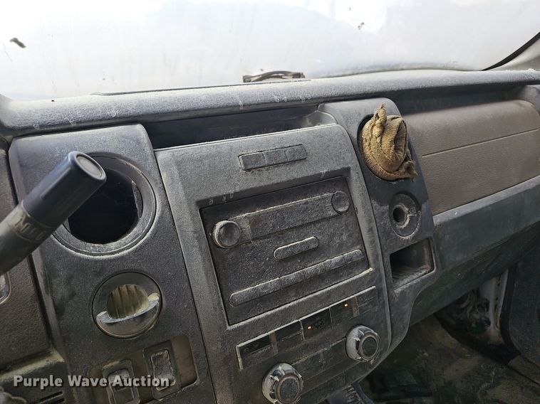 image for item EJ5793 2009 Ford F15 pickup truck