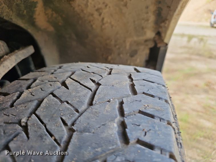 image for item EJ5793 2009 Ford F15 pickup truck