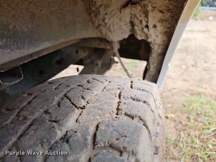 image for item EJ5793 2009 Ford F15 pickup truck