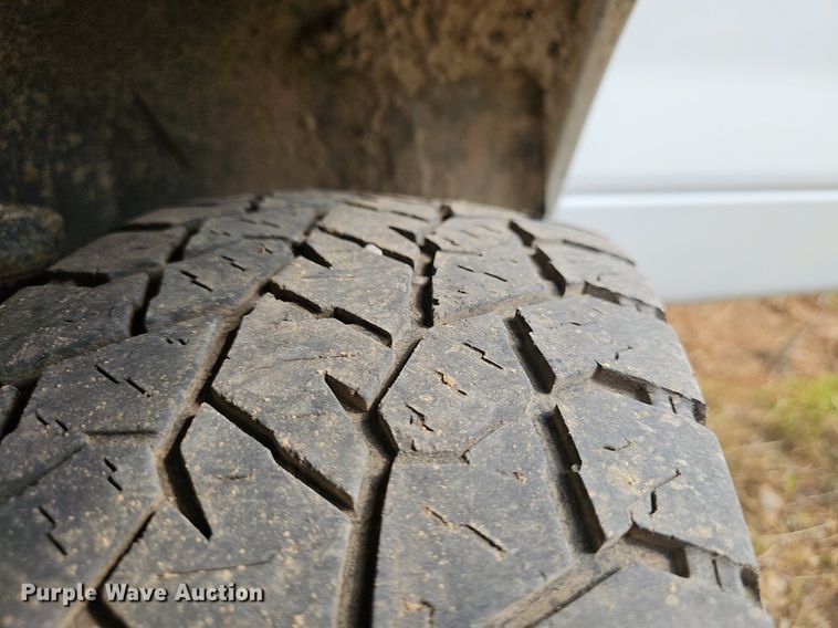 image for item EJ5793 2009 Ford F15 pickup truck