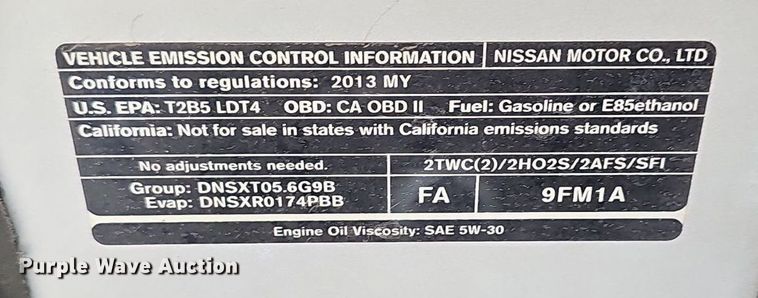 image for item EJ5807 2013 Nissan  Titan King Cab flatbed pickup truck