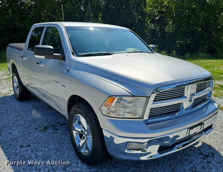 image for item EJ5813 2010 Dodge Ram 1500 Crew Cab pickup truck