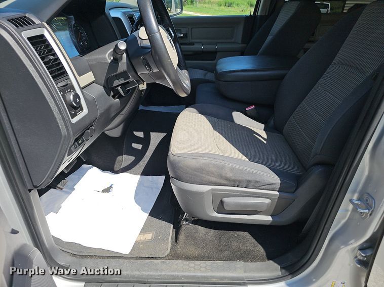 image for item EJ5813 2010 Dodge Ram 1500 Crew Cab pickup truck