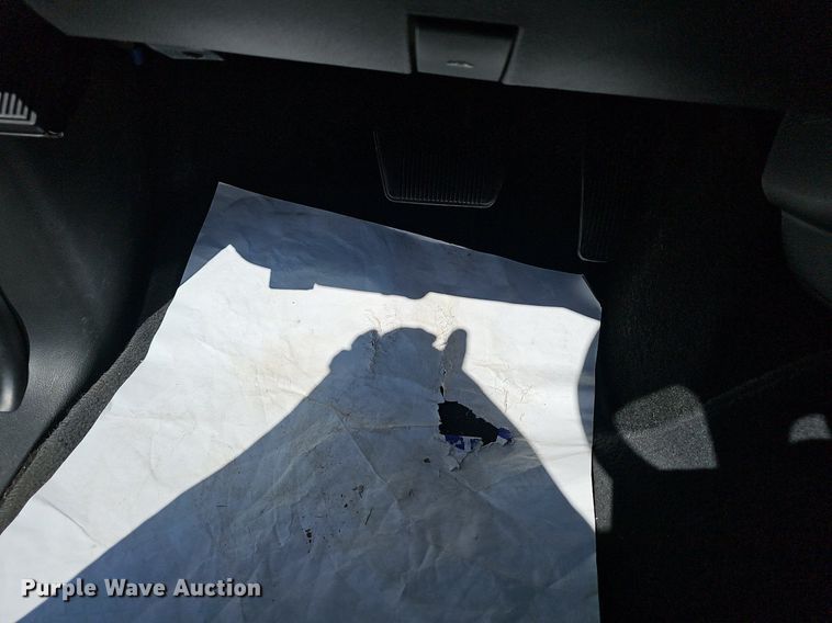 image for item EJ5813 2010 Dodge Ram 1500 Crew Cab pickup truck