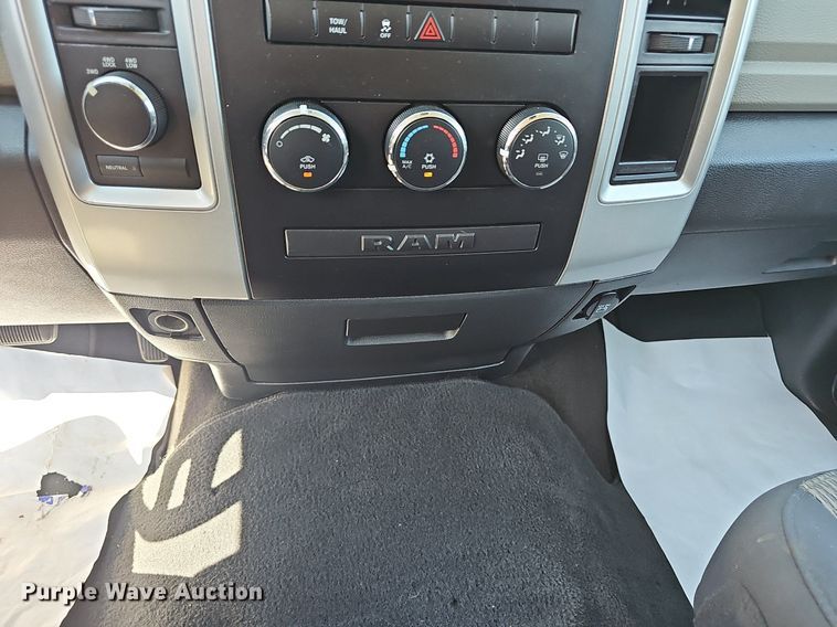 image for item EJ5813 2010 Dodge Ram 1500 Crew Cab pickup truck