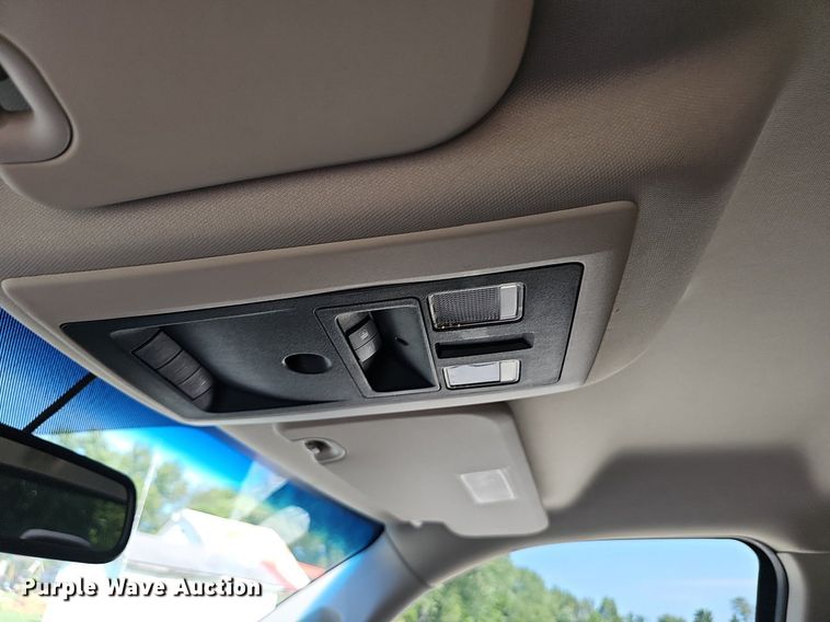 image for item EJ5813 2010 Dodge Ram 1500 Crew Cab pickup truck