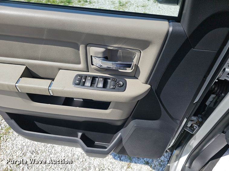 image for item EJ5813 2010 Dodge Ram 1500 Crew Cab pickup truck