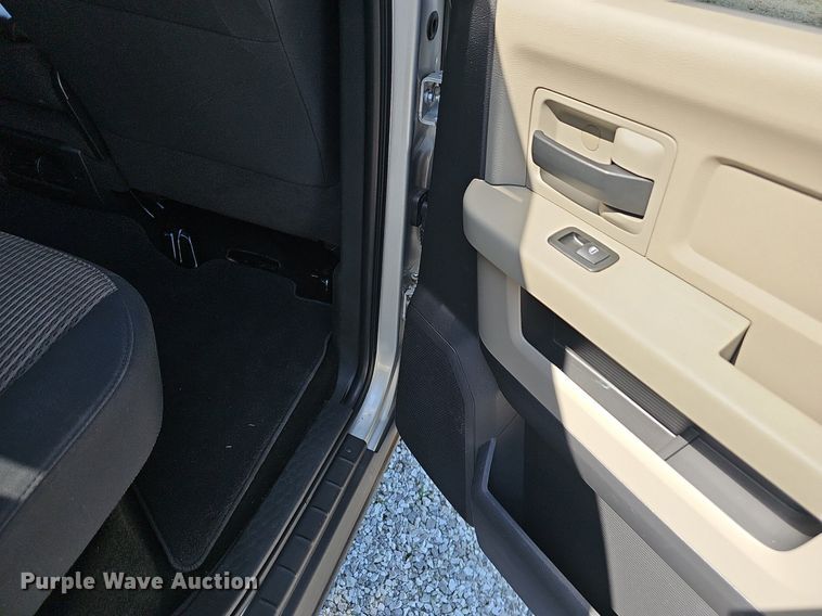 image for item EJ5813 2010 Dodge Ram 1500 Crew Cab pickup truck