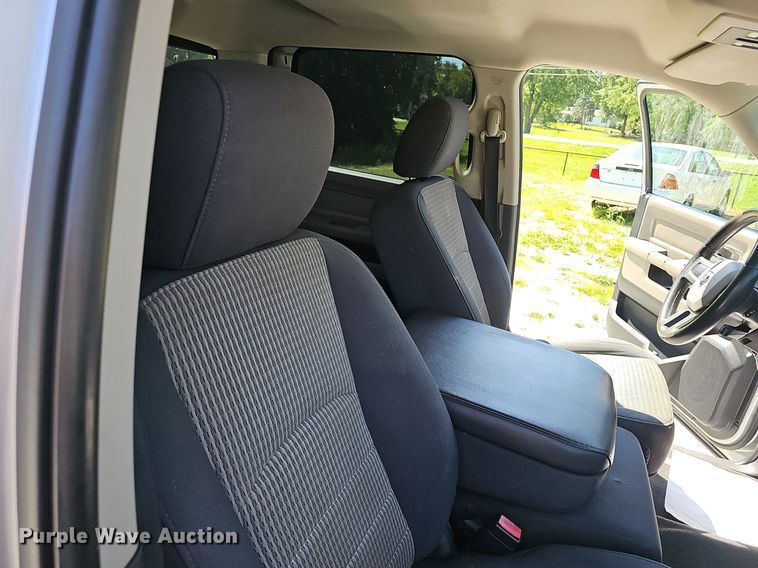 image for item EJ5813 2010 Dodge Ram 1500 Crew Cab pickup truck