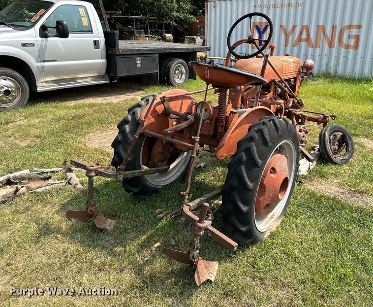 image for item EJ6403 Farmall  Cub tractor