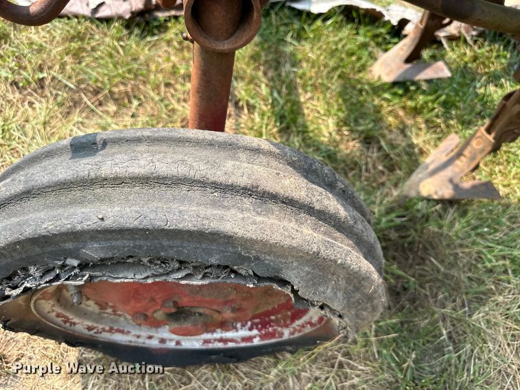 image for item EJ6403 Farmall  Cub tractor