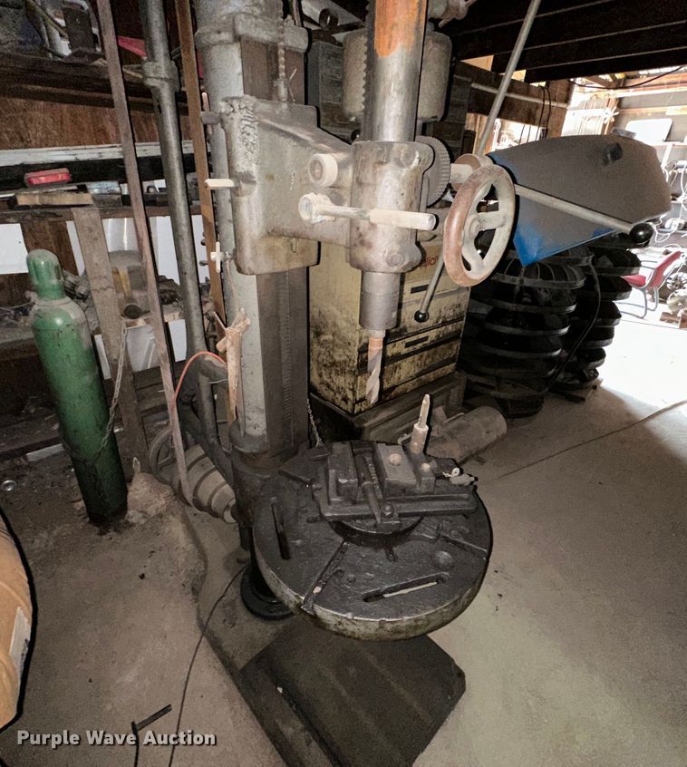 image for item EJ6408 Drill press 