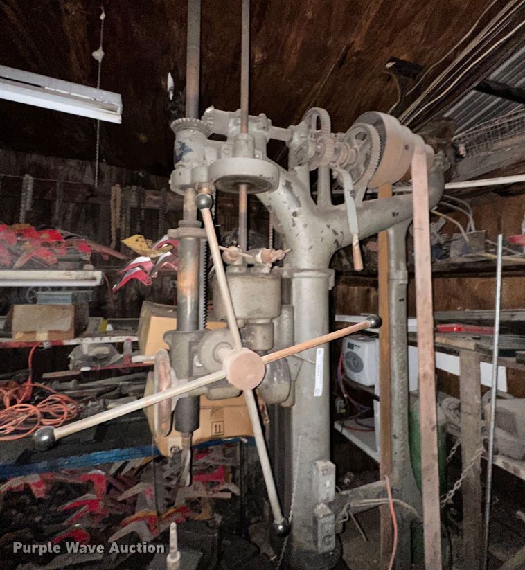 image for item EJ6408 Drill press 