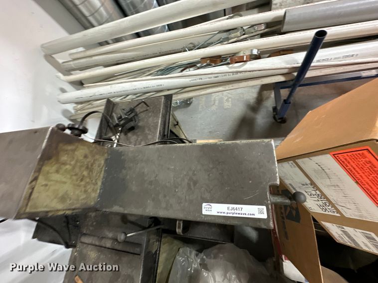 image for item EJ6417 Hyd-Mech bandsaw 