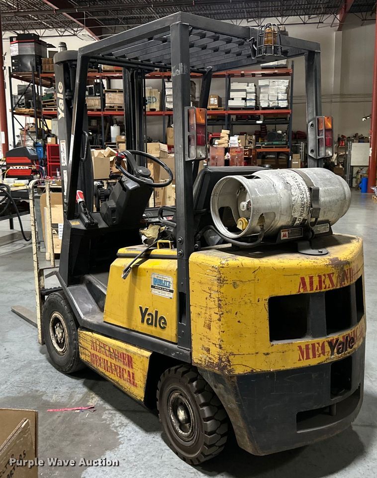 image for item EJ6418 1993 Yale  GLP040AFNUAV084LP5 forklift