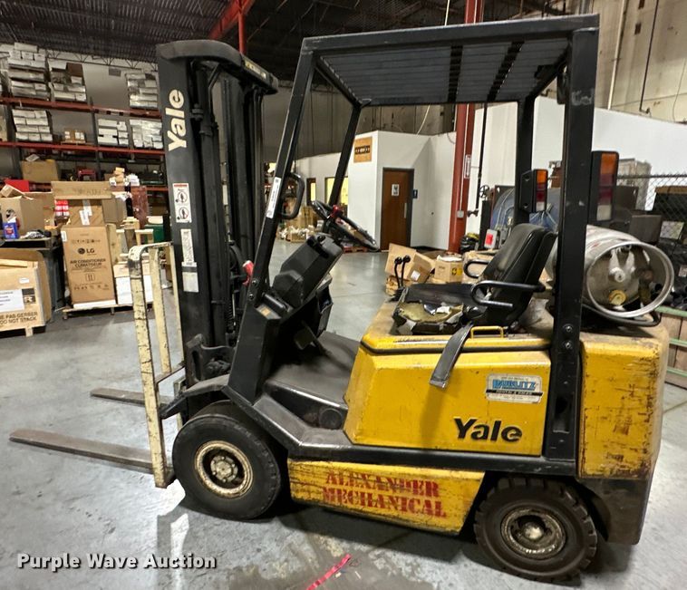 image for item EJ6418 1993 Yale  GLP040AFNUAV084LP5 forklift
