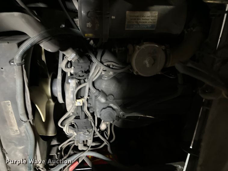 image for item EJ6418 1993 Yale  GLP040AFNUAV084LP5 forklift