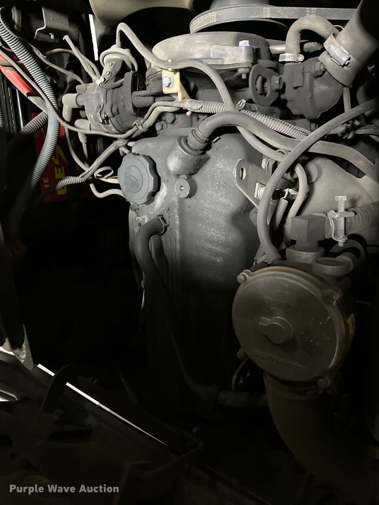 image for item EJ6418 1993 Yale  GLP040AFNUAV084LP5 forklift