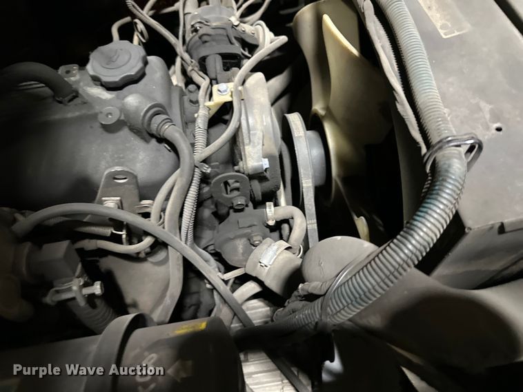 image for item EJ6418 1993 Yale  GLP040AFNUAV084LP5 forklift