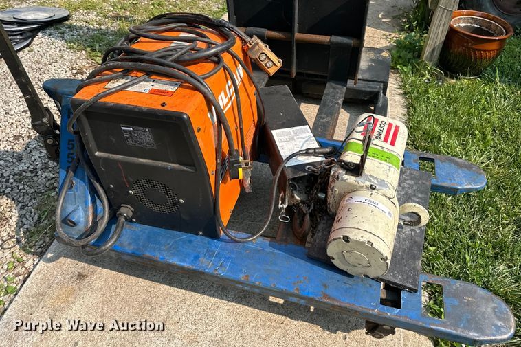 image for item EJ6423 Vulcan Commander 225  Welder 