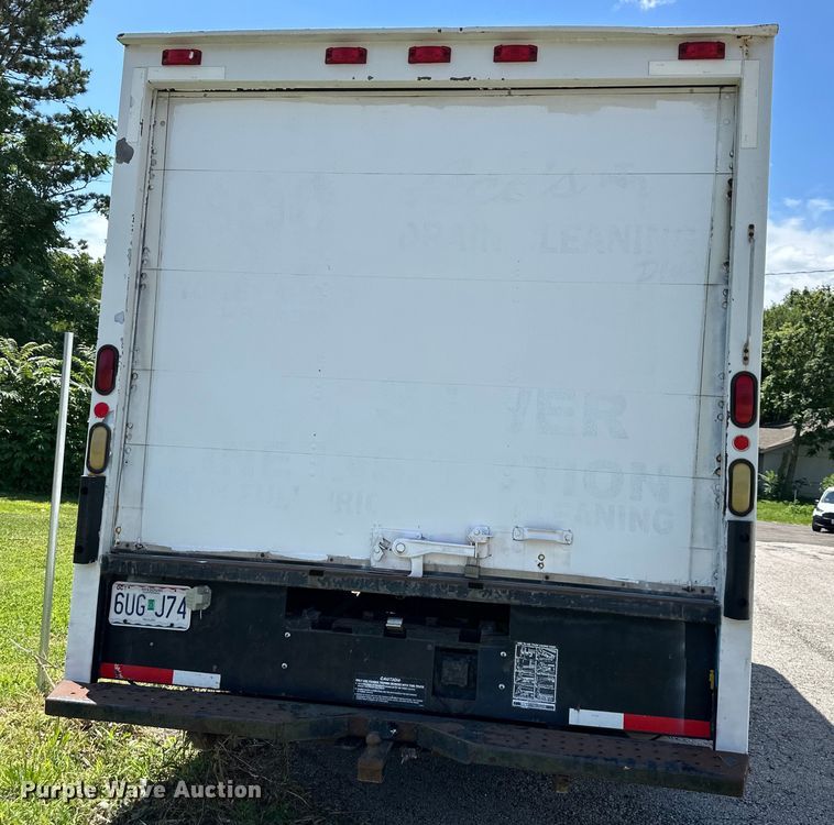 image for item EJ7083 1999 GMC 3500 box truck