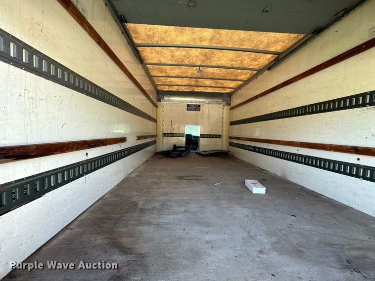 image for item EJ7083 1999 GMC 3500 box truck