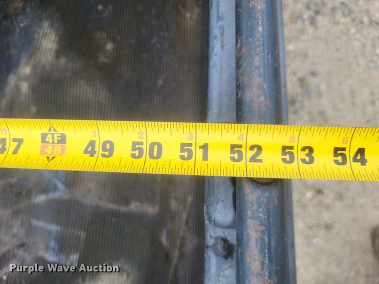 image for item EJ7981 2016 John Deere Gator 825 utility vehicle