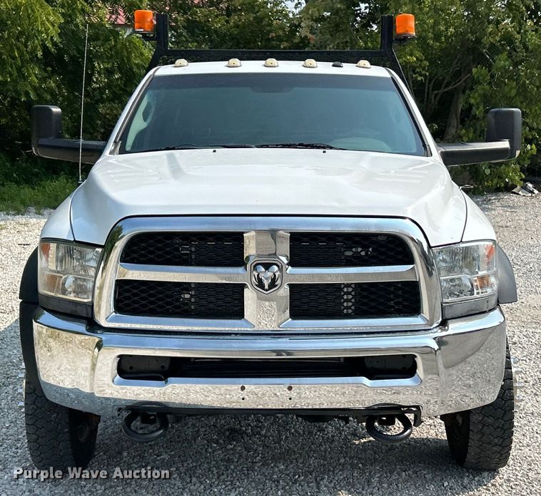 image for item EK3007 2014 Dodge  Ram 5500HD Crew Cab flatbed truck