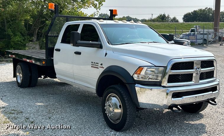 image for item EK3007 2014 Dodge  Ram 5500HD Crew Cab flatbed truck