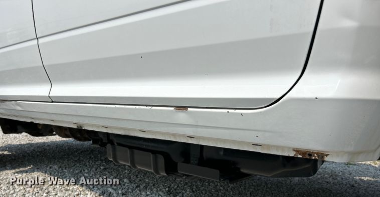 image for item EK3007 2014 Dodge  Ram 5500HD Crew Cab flatbed truck