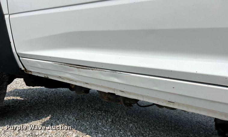 image for item EK3007 2014 Dodge  Ram 5500HD Crew Cab flatbed truck