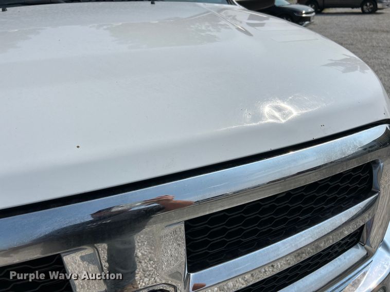 image for item EK3007 2014 Dodge  Ram 5500HD Crew Cab flatbed truck