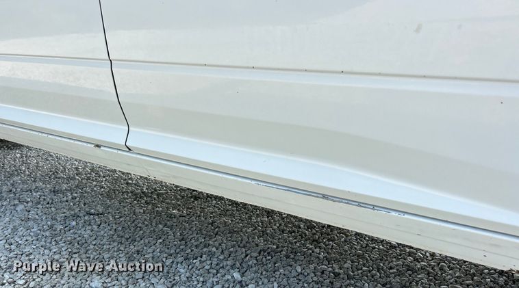 image for item EK3007 2014 Dodge  Ram 5500HD Crew Cab flatbed truck